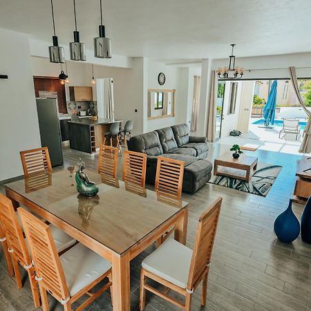 תמרין Two Villas מראה חיצוני תמונה